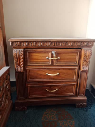 3 piece king size chinyoti design bed