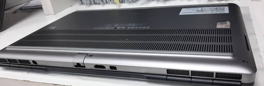 Dell Precision 7560 Core i7 11th Gen | 15.6" Metal Body Workstation