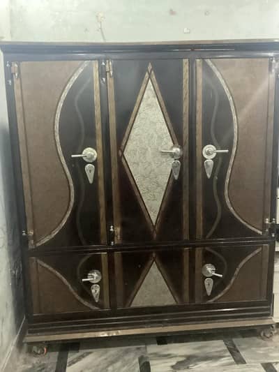 1 year use full size safe Almari