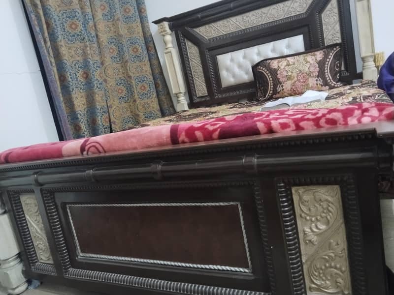 bed dressing side tables 1