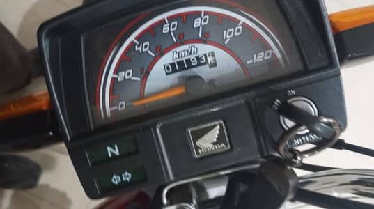 antique 2020 Honda70 cc original millage 1100 km