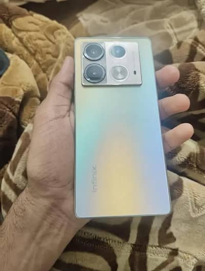 Infinix NOTE 40.8+8GB/256. only mobile