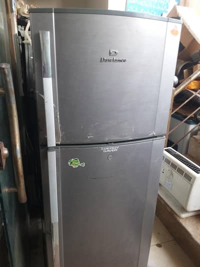 dawlance  2 dor fridge  full working condition