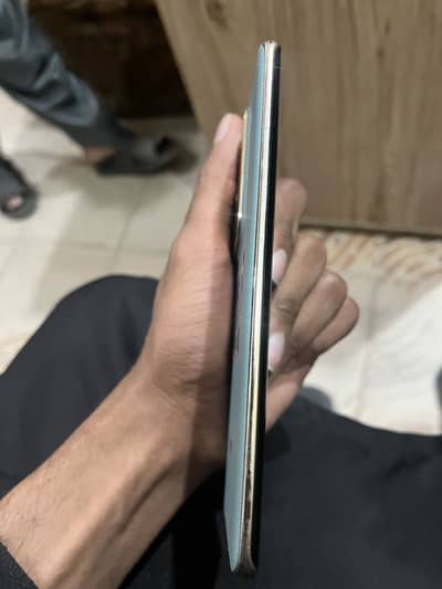 Infinix zero 30 8/256gb with box