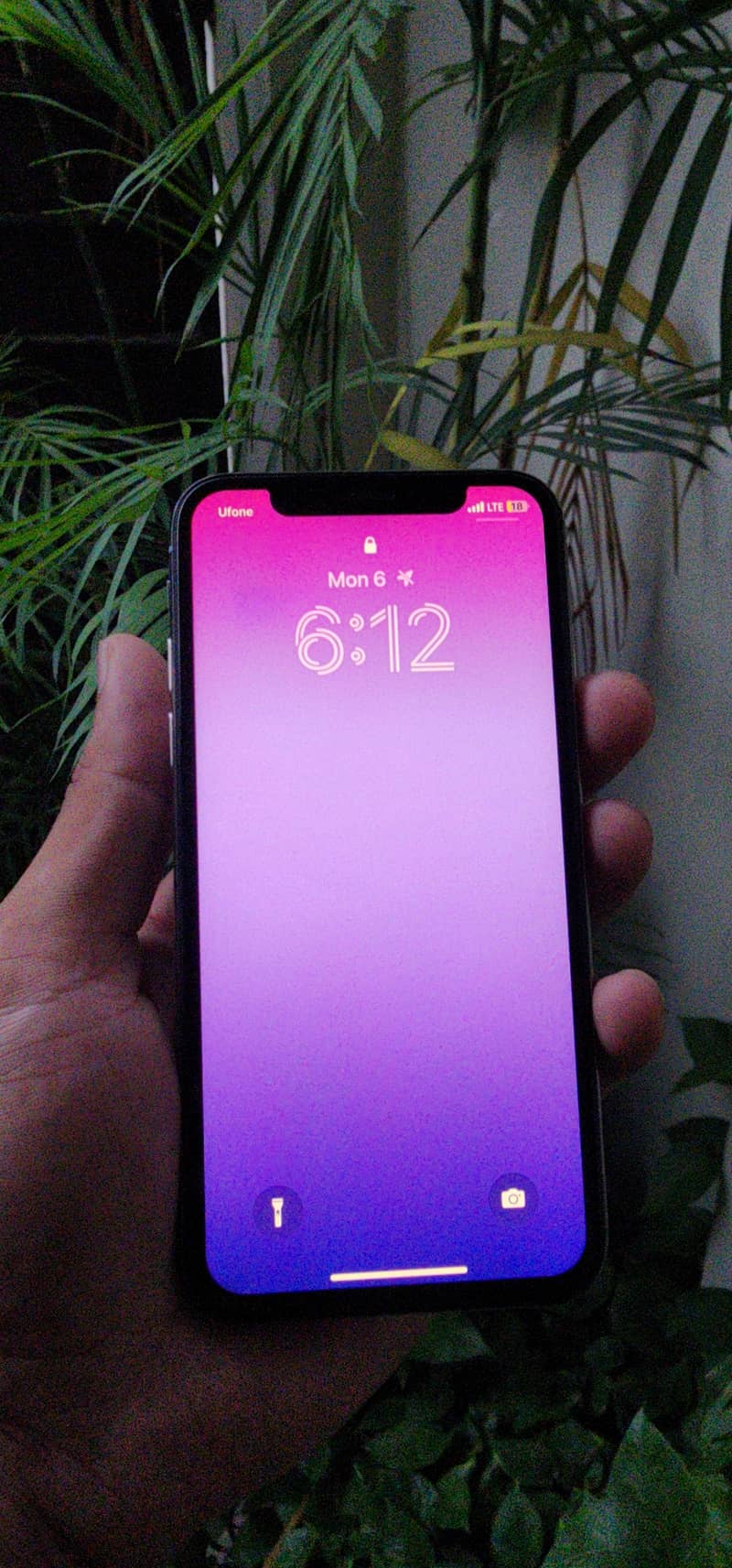 Apple iPhone X 3