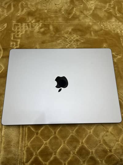 Macbook M3 Pro - Best Price - 10/10 Condition