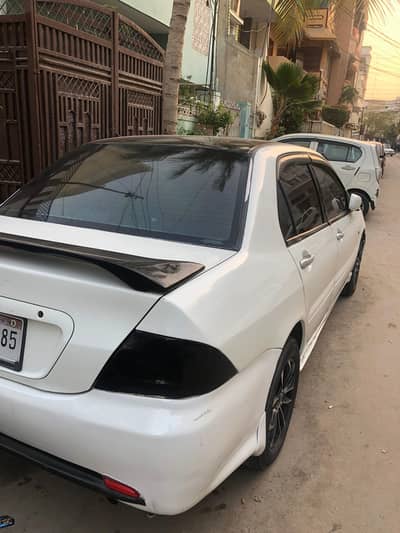 Mitsubishi Lancer GLX 2004