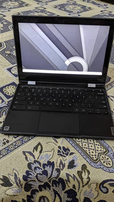 Lenovo Touchscreen Cromebook 2 in 1  | 4GB RAM | Tablet Mode