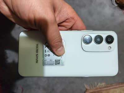 tecno spark 40pro plus 8+816gb rim 256gb