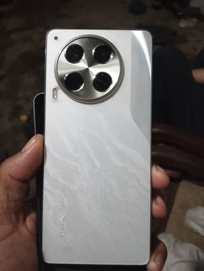 12+12 gb ram 256g memory