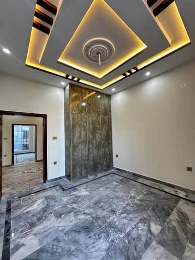 5 MARLA BRAND NEW HOUSE FOR SALE IN EDEN RESIDENCIA NEAR COLLEGE ROAD LAHORE .