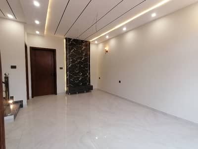 Double Storey 5 Marla House Available In Royal Orchard - Block F For rent