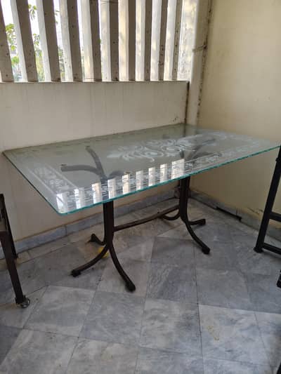 Indoor/Outdoor Used Glass Table