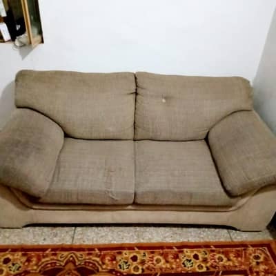 sofa d look old butt strong