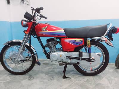 Honda 125cc 2010 model WhatsApp 03 48 0 88 45 38