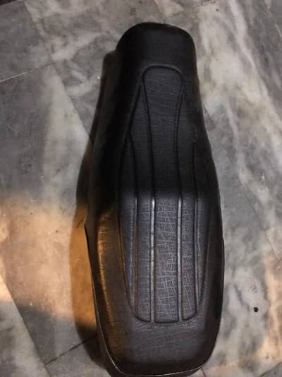 Honda CD70 Genuine seat