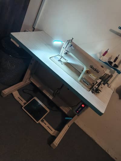 Dadili Sewing machine
