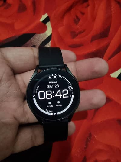Samsung watch 4 40mm (From USA)