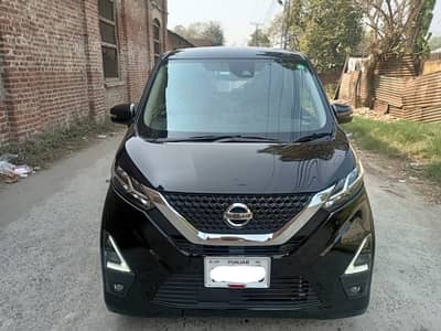 Nissan dayz s hybrid full option