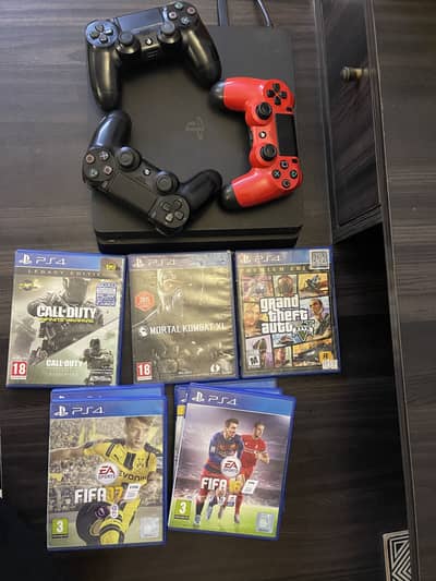 PlayStation 4 Slim 1TB + Games + Controllers