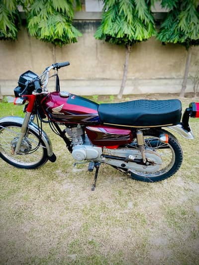 i am sale my personal use honda 125