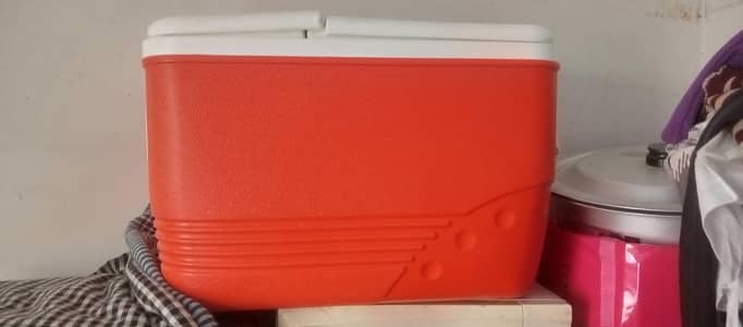 ice Box Bilkul New hai. . abi tak used nae huwa