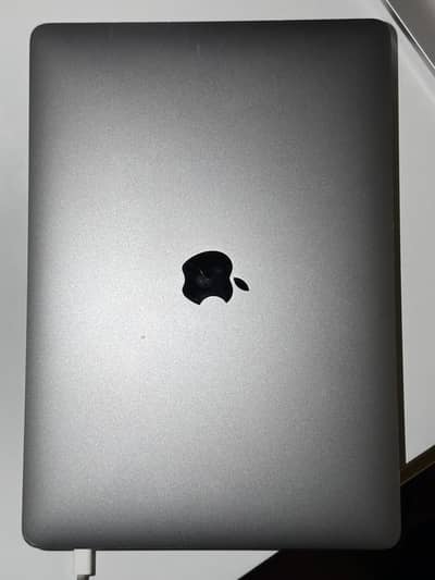 MACBOOK PRO