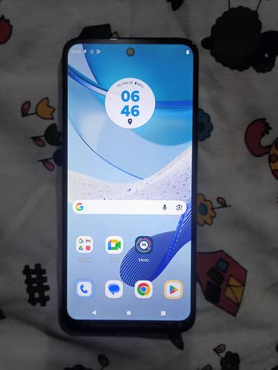 I am selling moto g 5 g in good condition