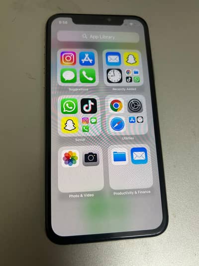 Apple iPhone XS FOR SELL ONLY IN 75K(NEGOTIABLE)