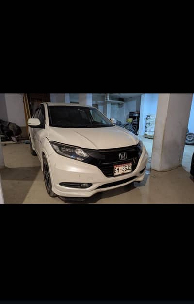 Honda Vezel Pearl White