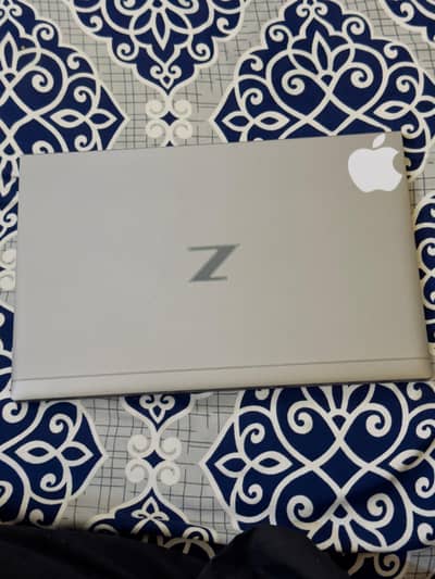 HP Zbook firefly 14inch.