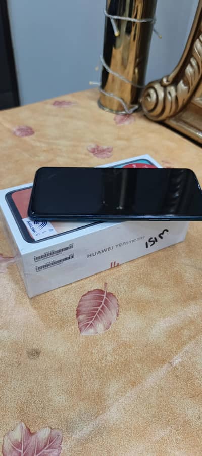 4,128Gb Huawei Y9 Prime