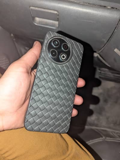 Spark 30 Pro Black Colour