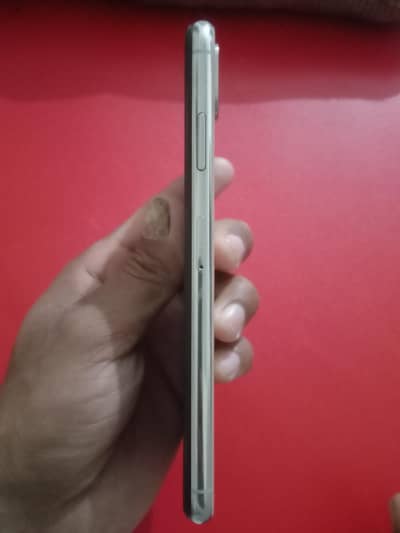 I phone X's Max contact 03051078051