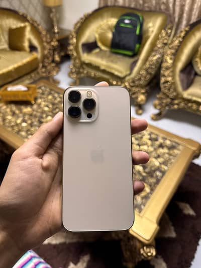Iphone 13 pro max jv 128 gb gold colour