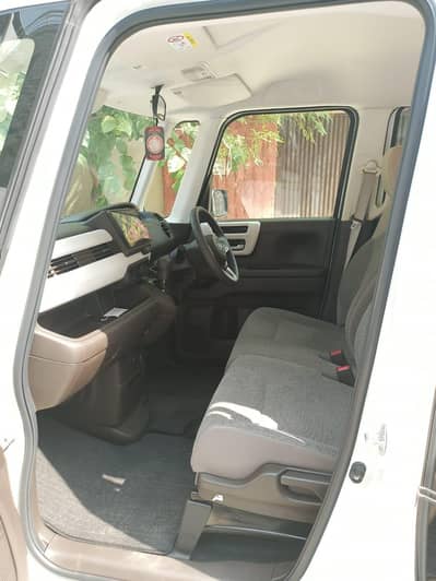 Imported Honda N-BOX 660cc