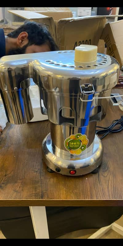 gujrawala no 1 juicer 12 liter 03413314460