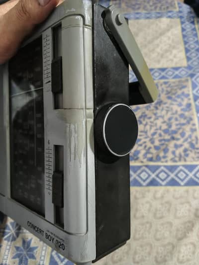 Grundig concert boy 220 radio