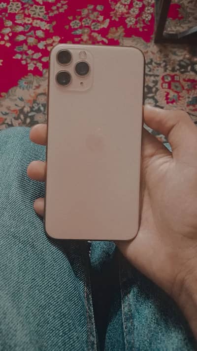 11 pro Golden colour Panel change but True Tone active only I’d off h