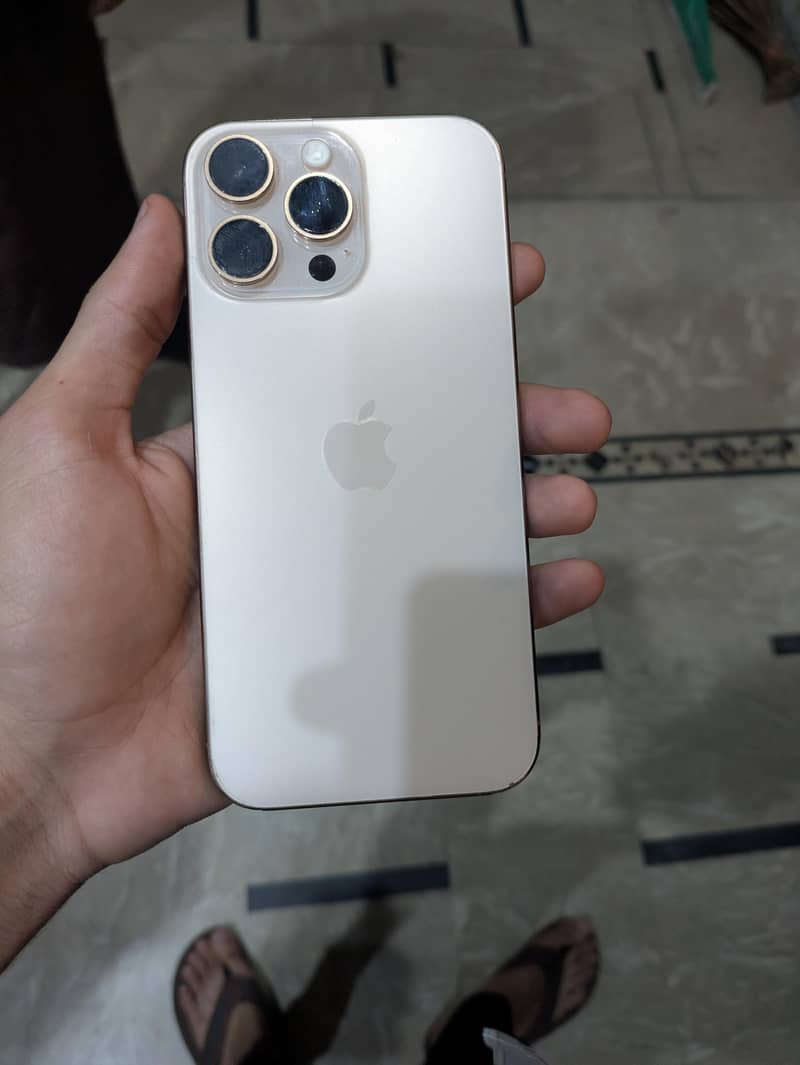 Iphone 16 pro max 0