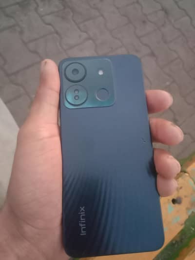 infinix smart 7hd 4/64 only phone urgent sale