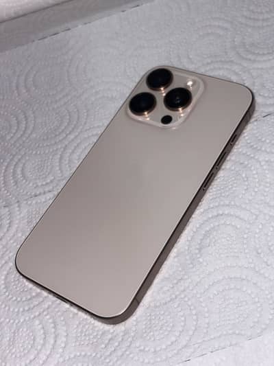 IPHONE 16 PRO DESERT TITANIUM