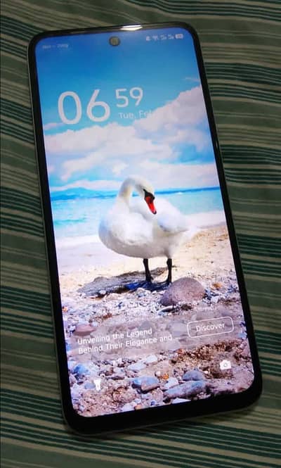 Infinix hot 60i 6/128gb 8 months warranty left for sale