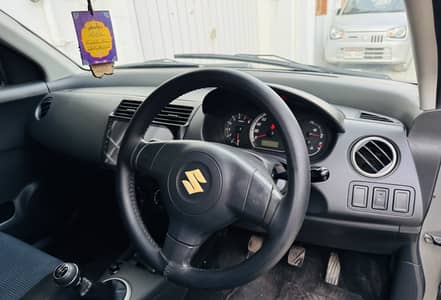 Suzuki Swift Dlx