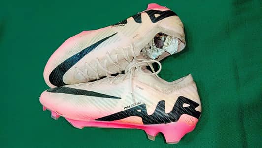 Football shoes original #nike#adidas#pro#stud#griper#joger#