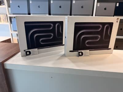 MacBook Pro 14" M4 Ram 16 GB SSD 512 GB Just 12 Cycled Used