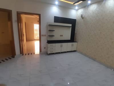 BRAND NEW HOUSE 8 MARLA UPPER PORTION AVAILABLE FOR RENT IN SOUTHERN BLOCK PHASE ONE BAHRIA ORCHARD