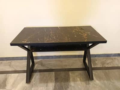 Office/Study/Work Table in Great Condition