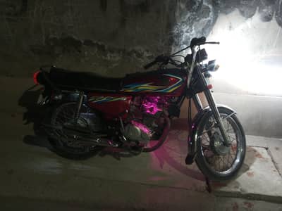 honda 125 2018. canal road abdullahpur suzuki showrom