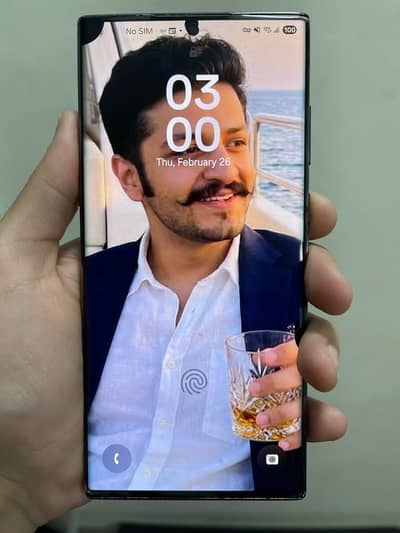 Samsung Galaxy S22 Ultra (12GB RAM / 256GB} Read Description